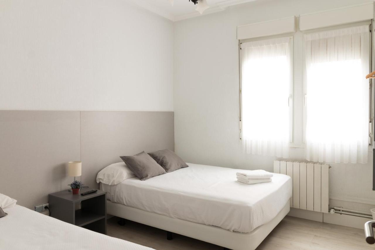 Pension Arias Bilbao Dış mekan fotoğraf